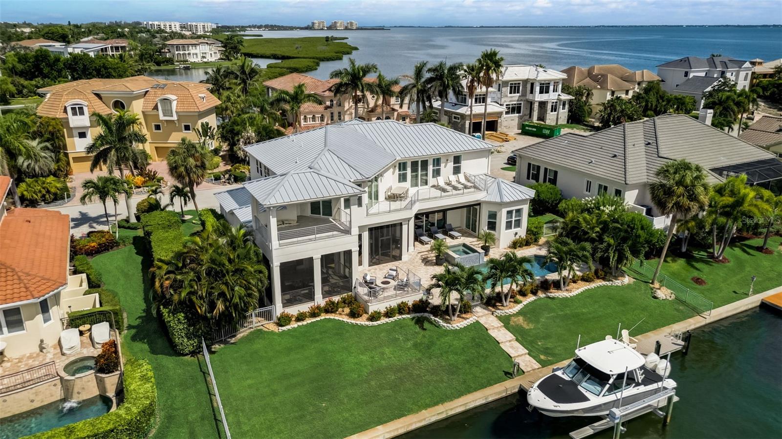 COUNTRY CLUB SHORES SEC 03 - Residential
