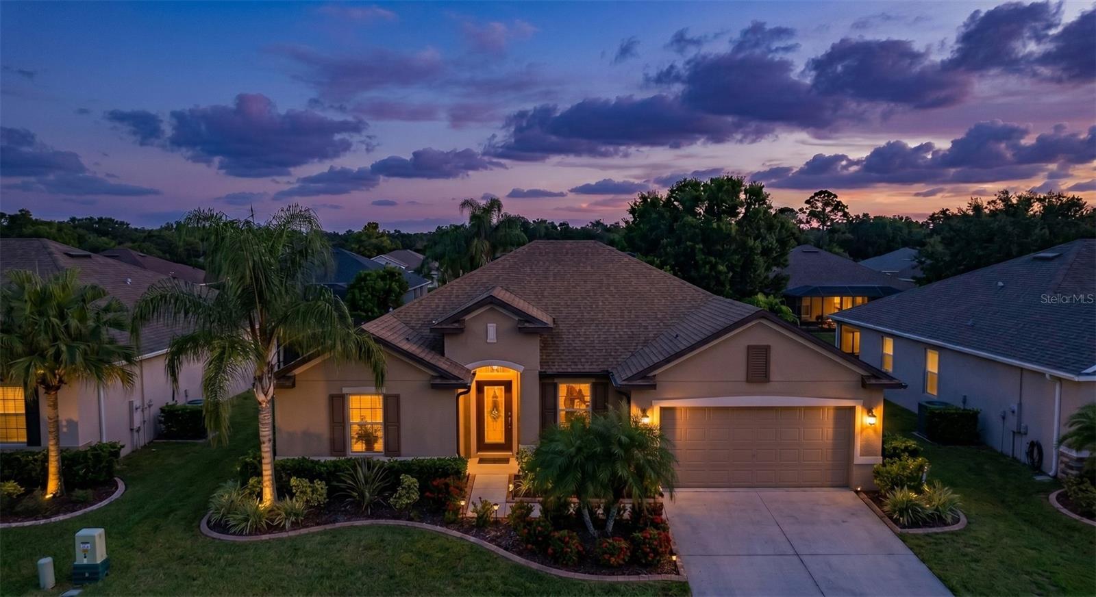 VERONA RESERVE - Residential