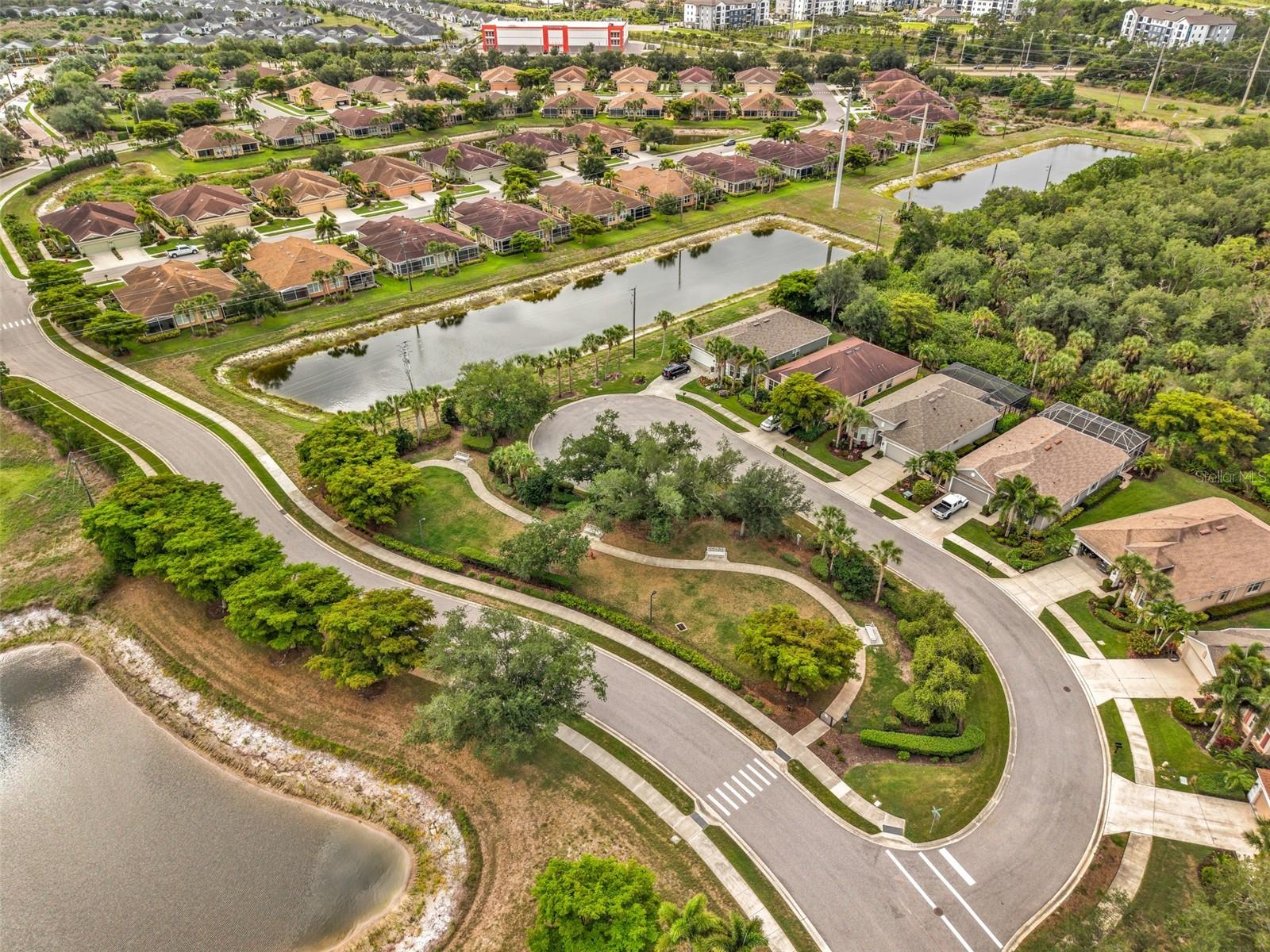 VERONA RESERVE - Residential