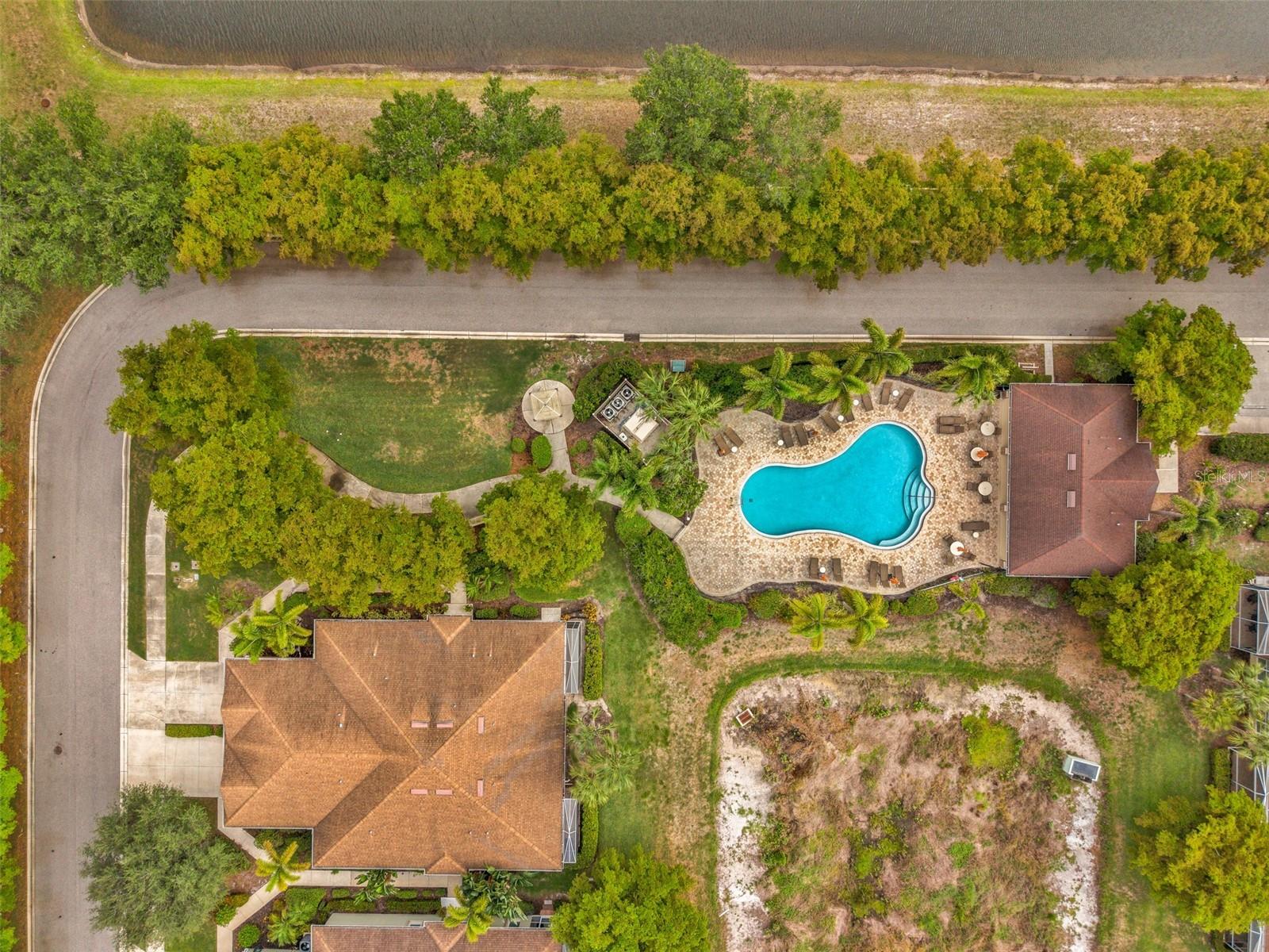 VERONA RESERVE - Residential