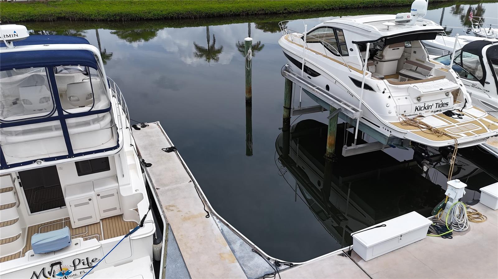 RIVIERA DUNES MARINA PH 3 - Residential