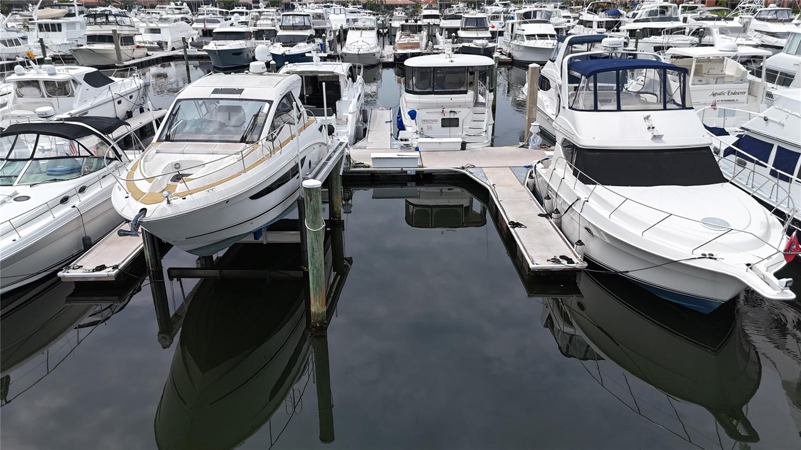 RIVIERA DUNES MARINA PH 3 - Residential