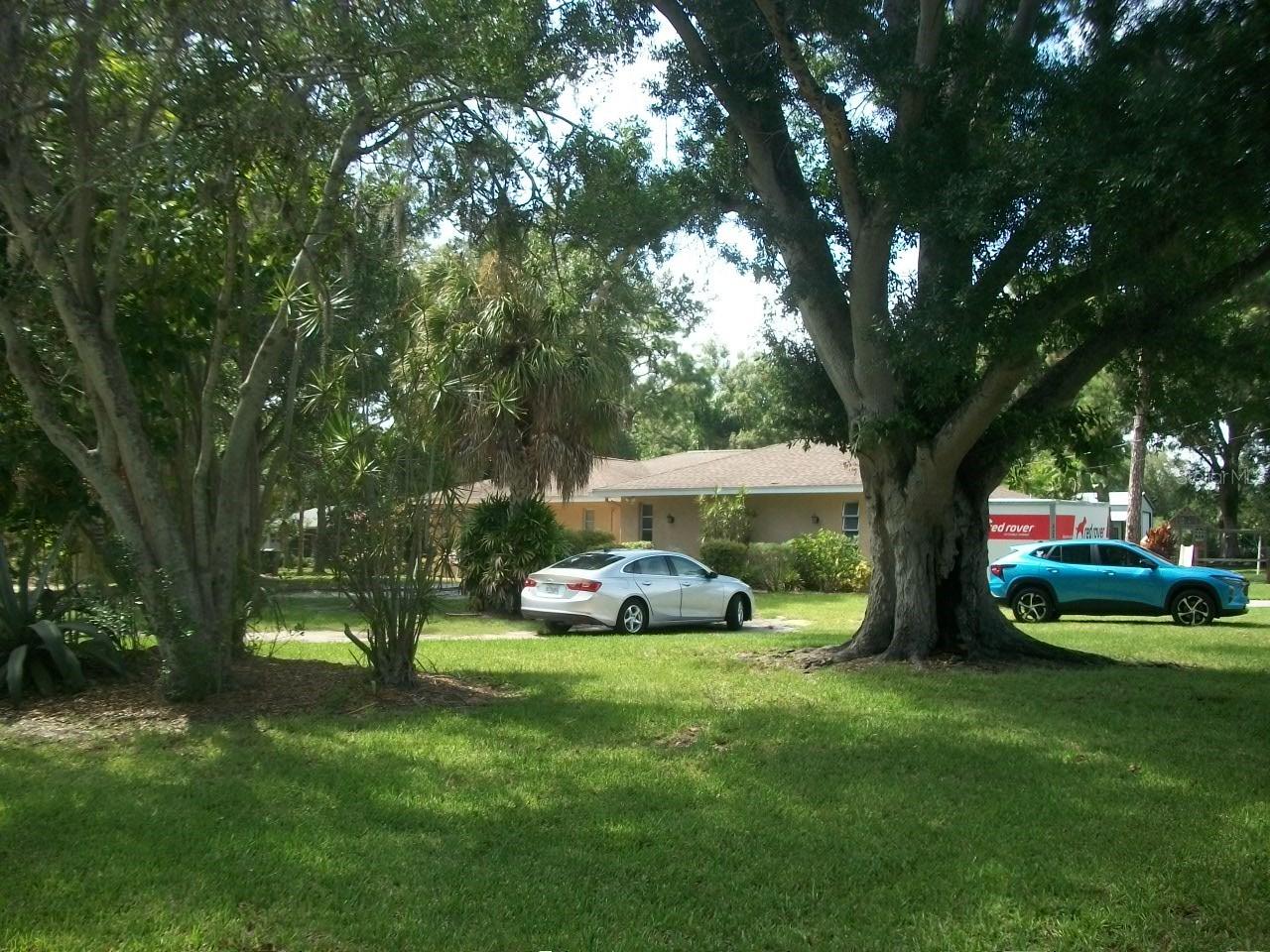 PINELLAS GROVES - Residential