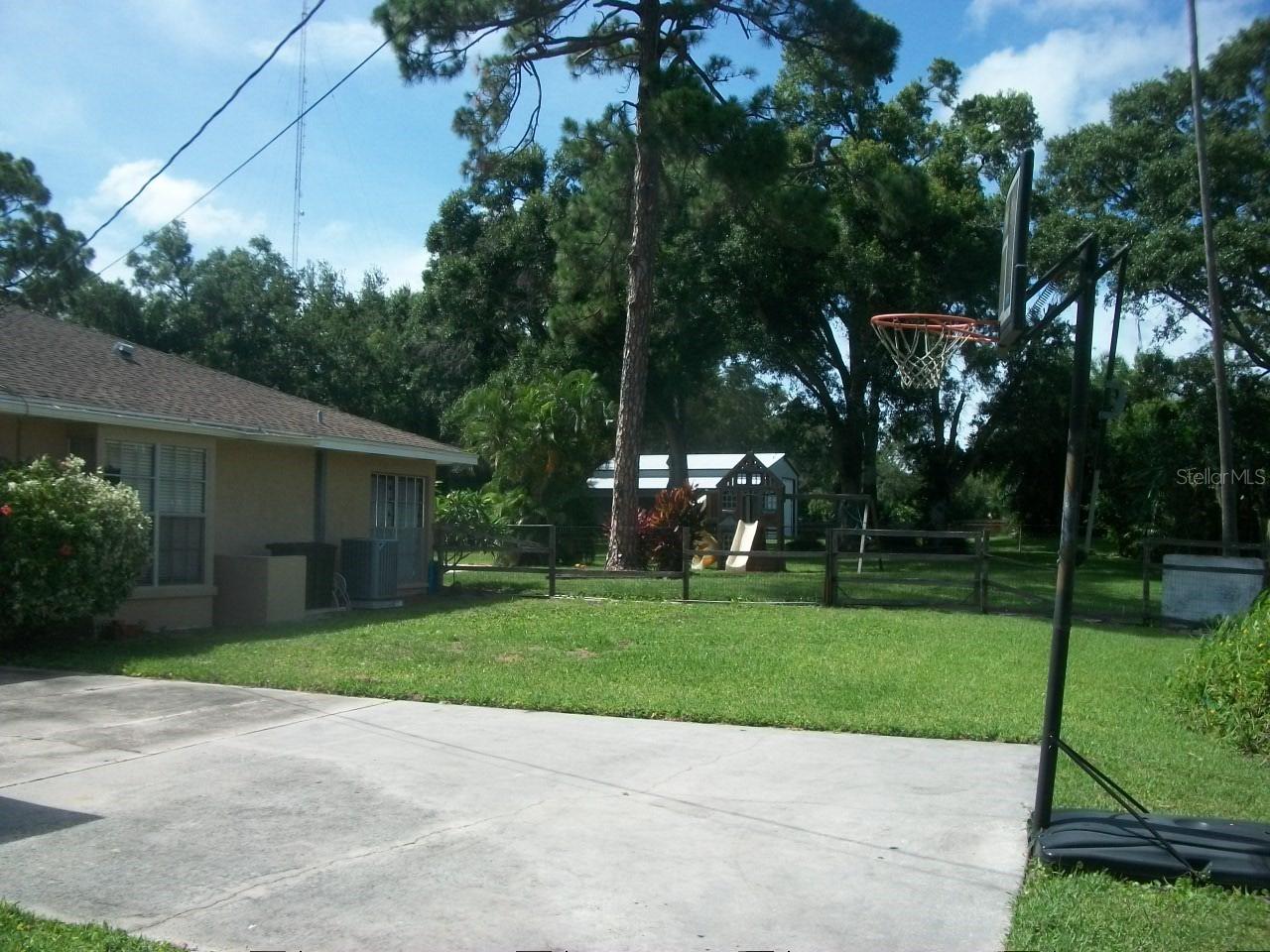 PINELLAS GROVES - Residential
