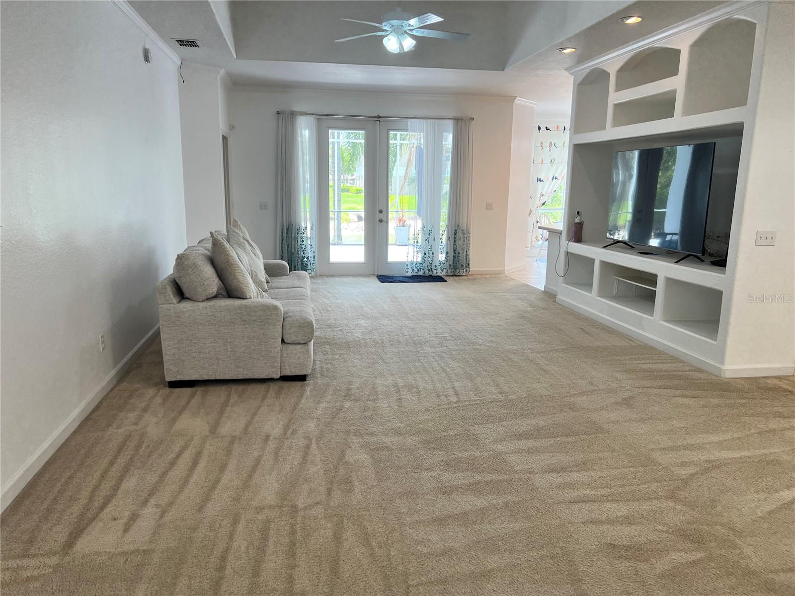 SAND HILL LANE - Residential