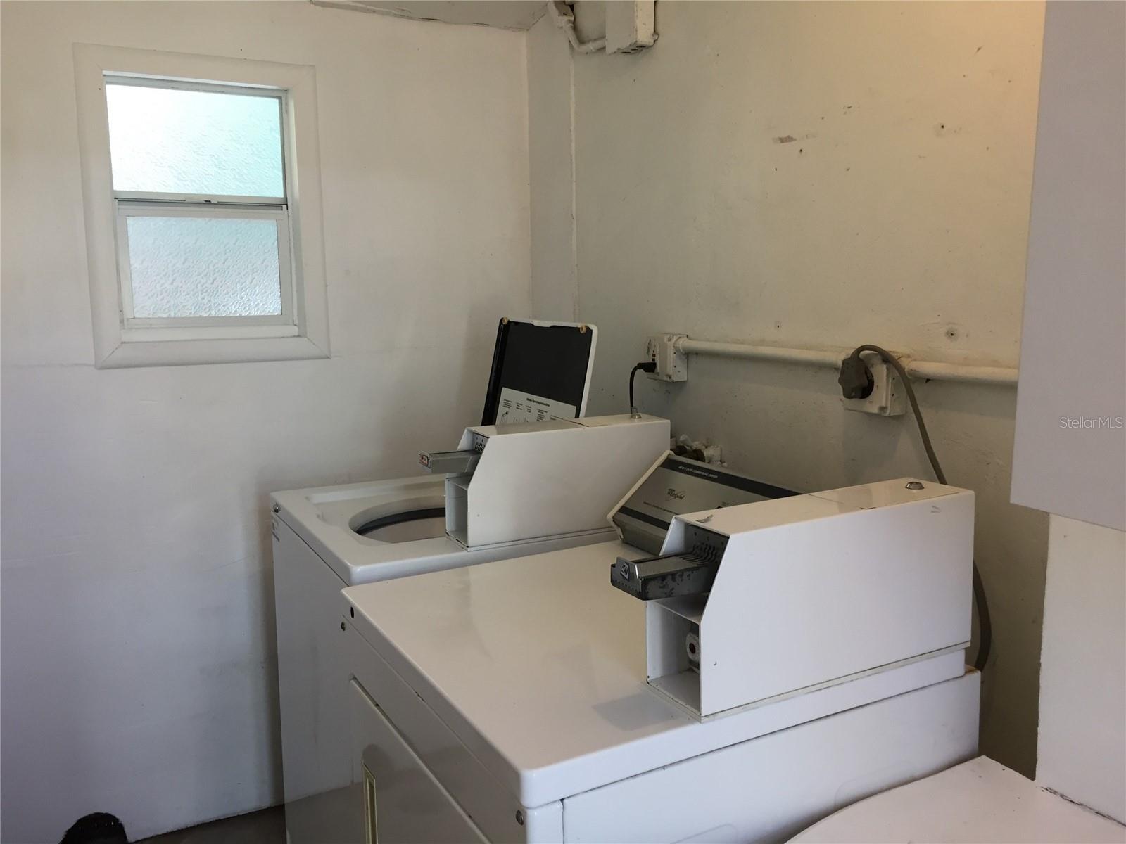 CENTRAL PARK SUB - Residential Income