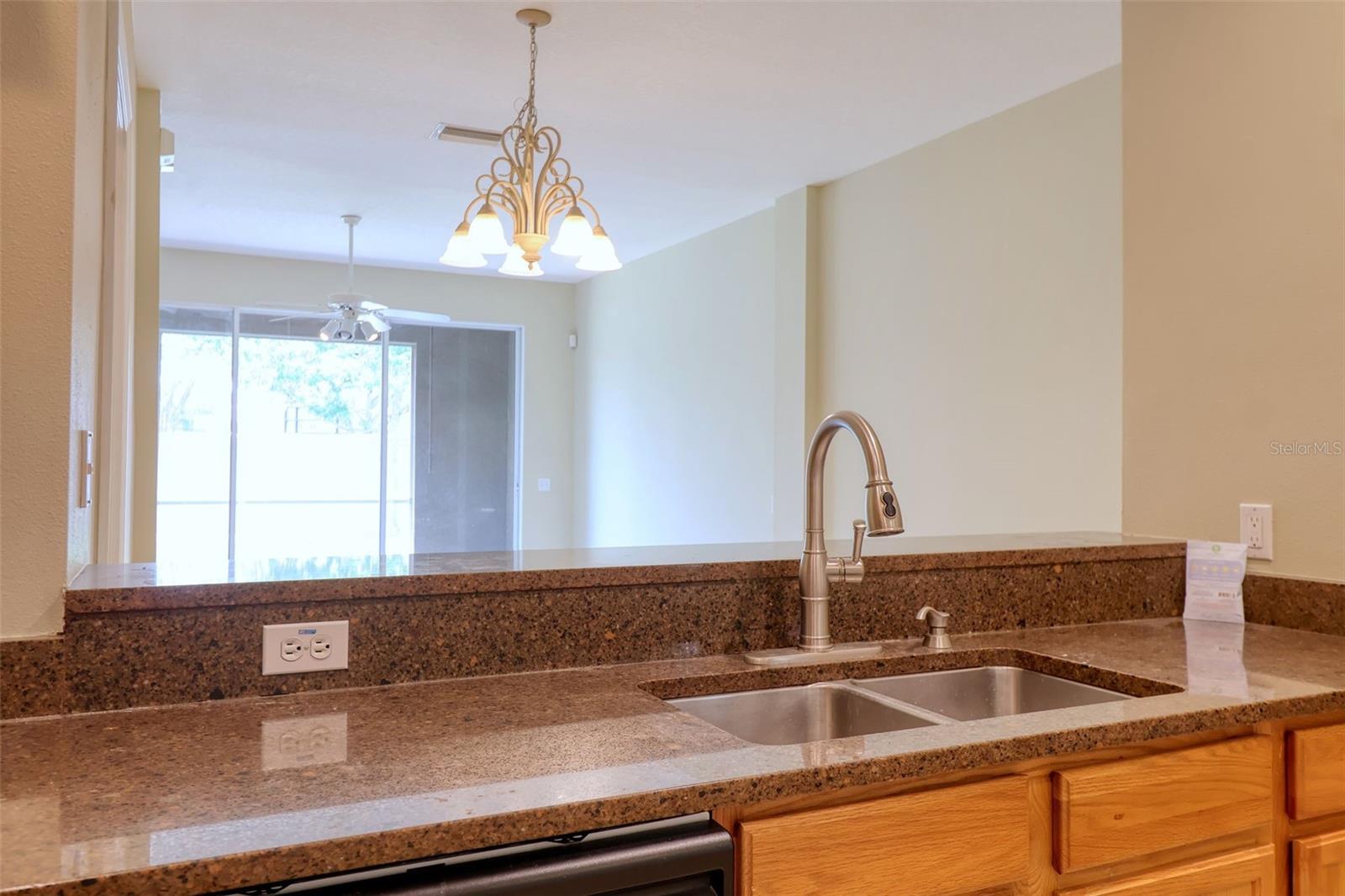 PALMBROOKE TOWNHOMES - Residential Lease