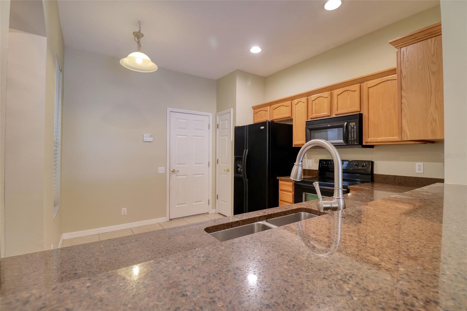 PALMBROOKE TOWNHOMES - Residential Lease