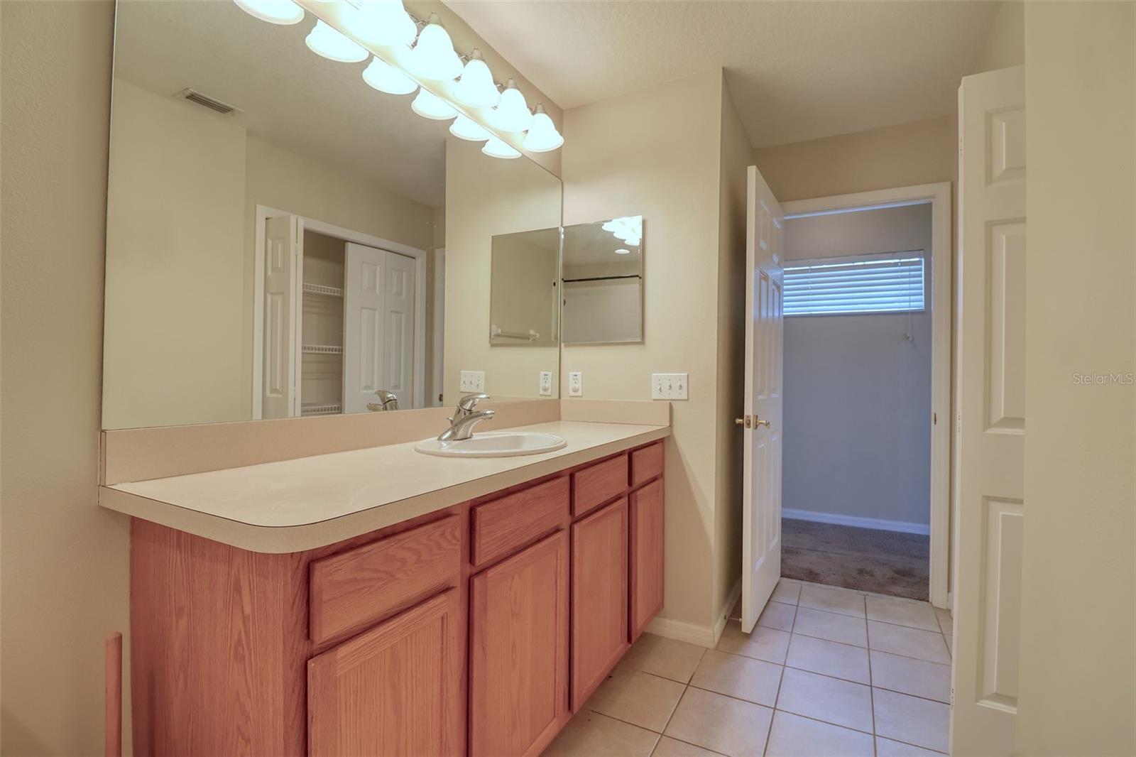 PALMBROOKE TOWNHOMES - Residential Lease