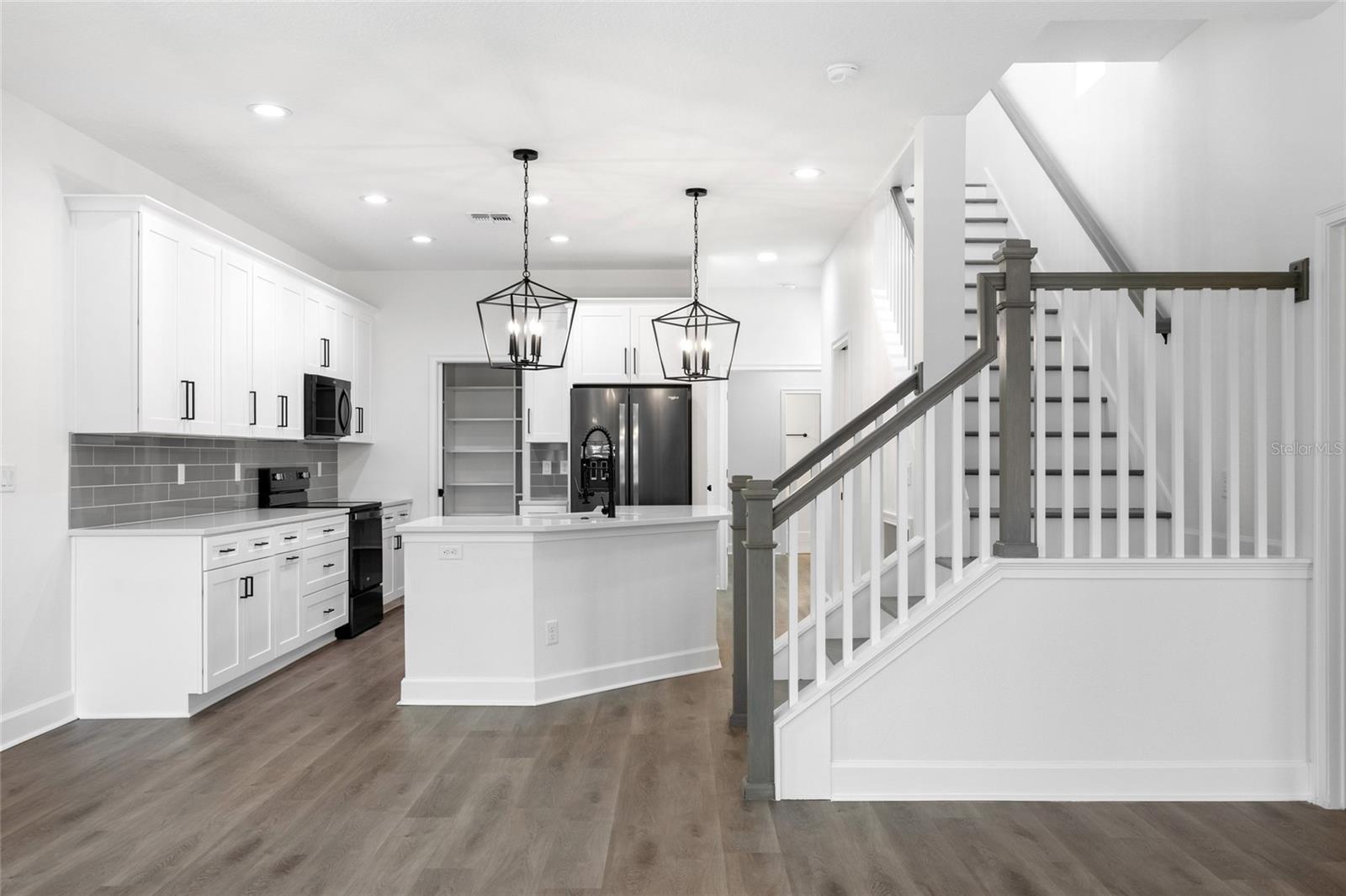 FARMSTEAD 44 - Residential
