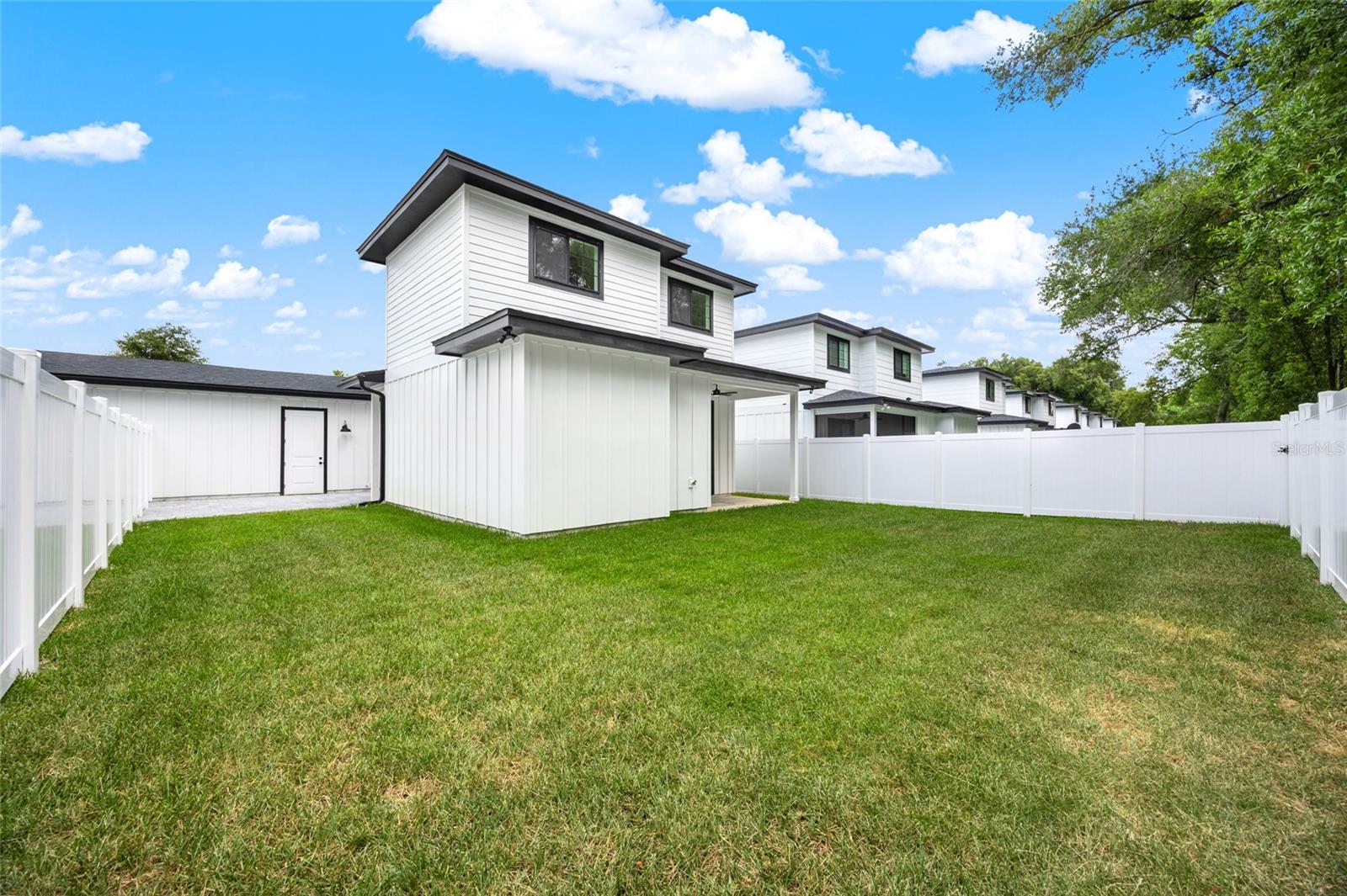 FARMSTEAD 44 - Residential