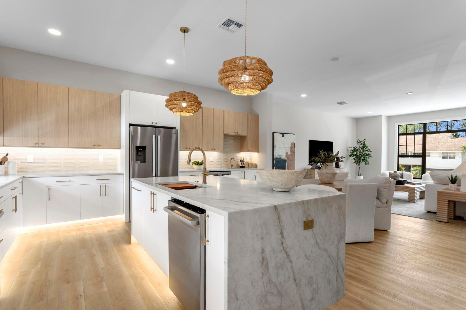 BAYSHORE RESIDENCES AND TOWNHOMES - Residential