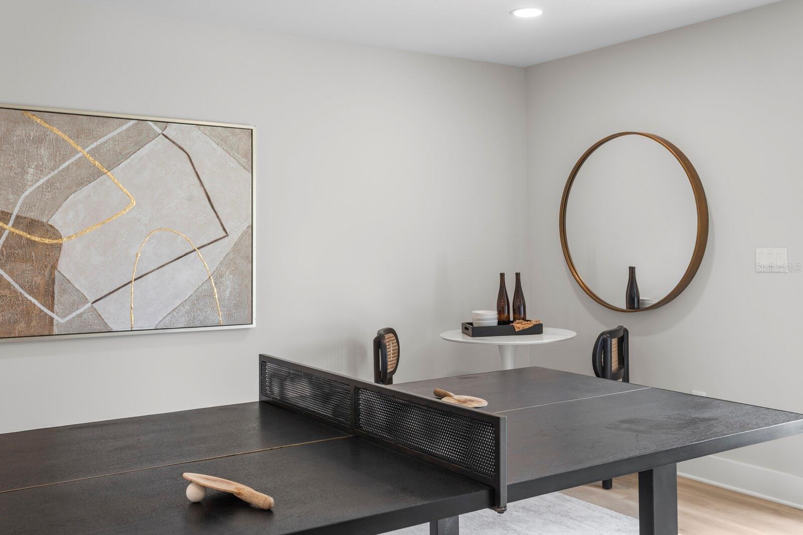 BAYSHORE RESIDENCES AND TOWNHOMES - Residential