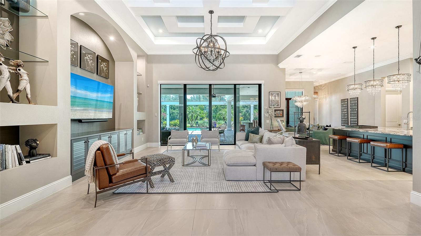 LAKE CLUB PH II - Residential