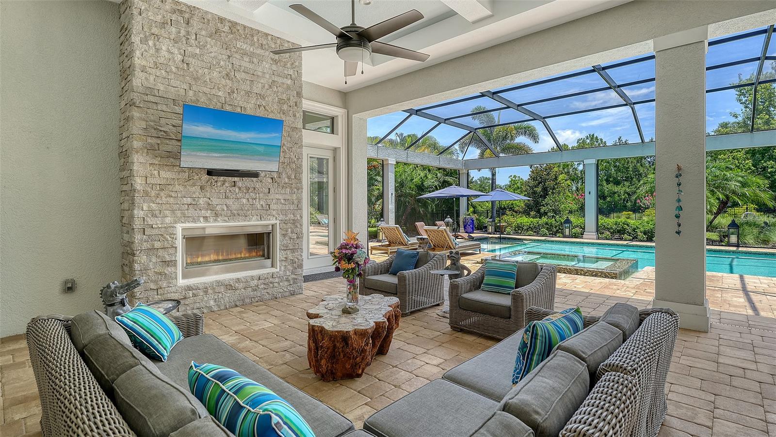 LAKE CLUB PH II - Residential