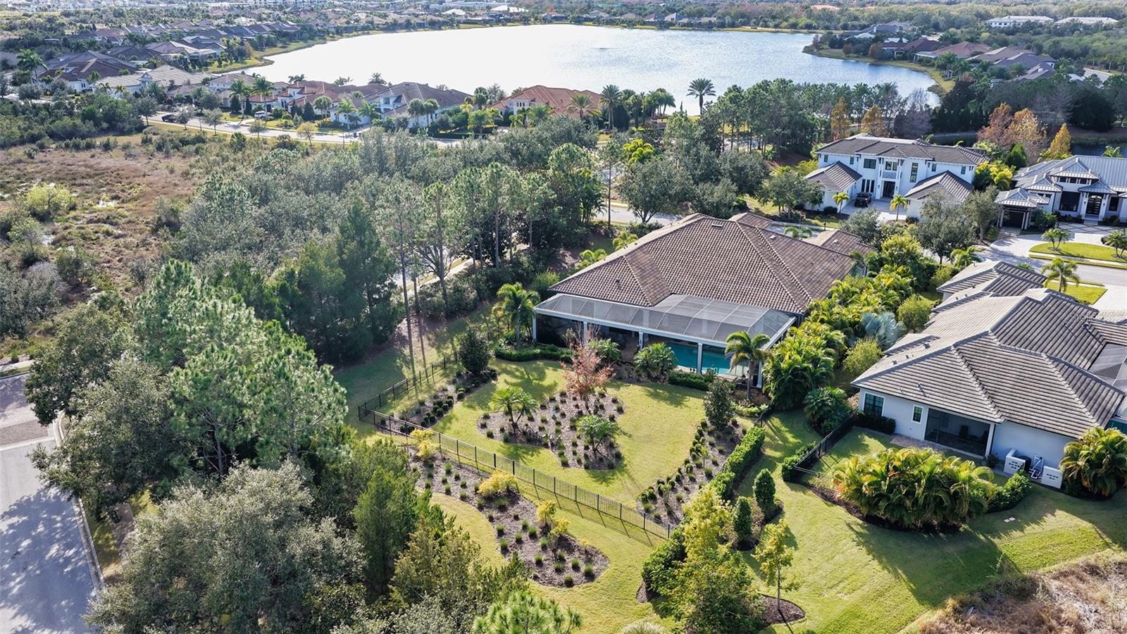 LAKE CLUB PH II - Residential