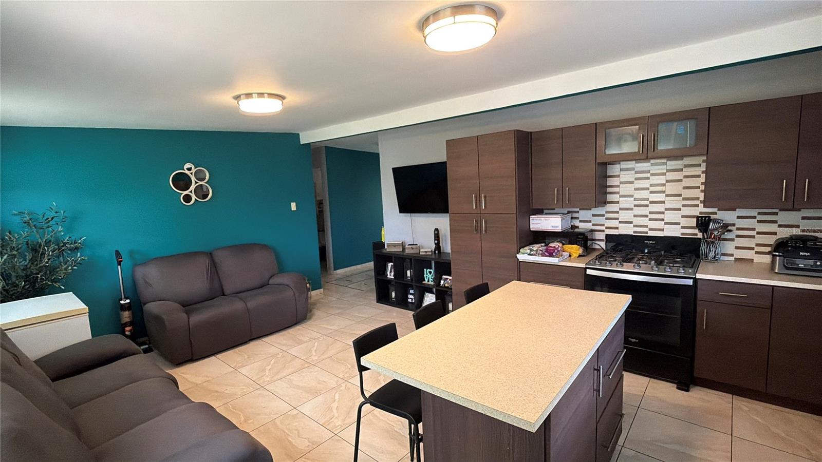 BO. QUEBRADA NEGRITO GATEWAY HILLS II SOLAR 8 - Residential