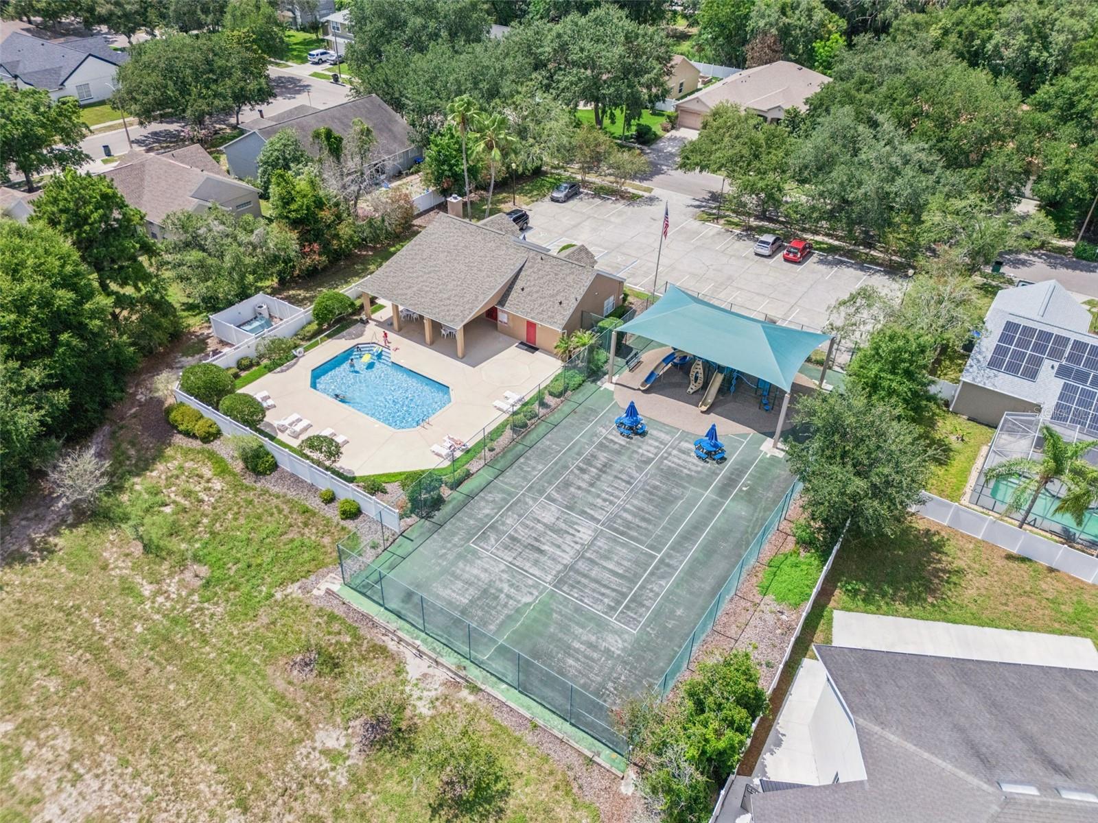 SADDLEBROOK - Residential