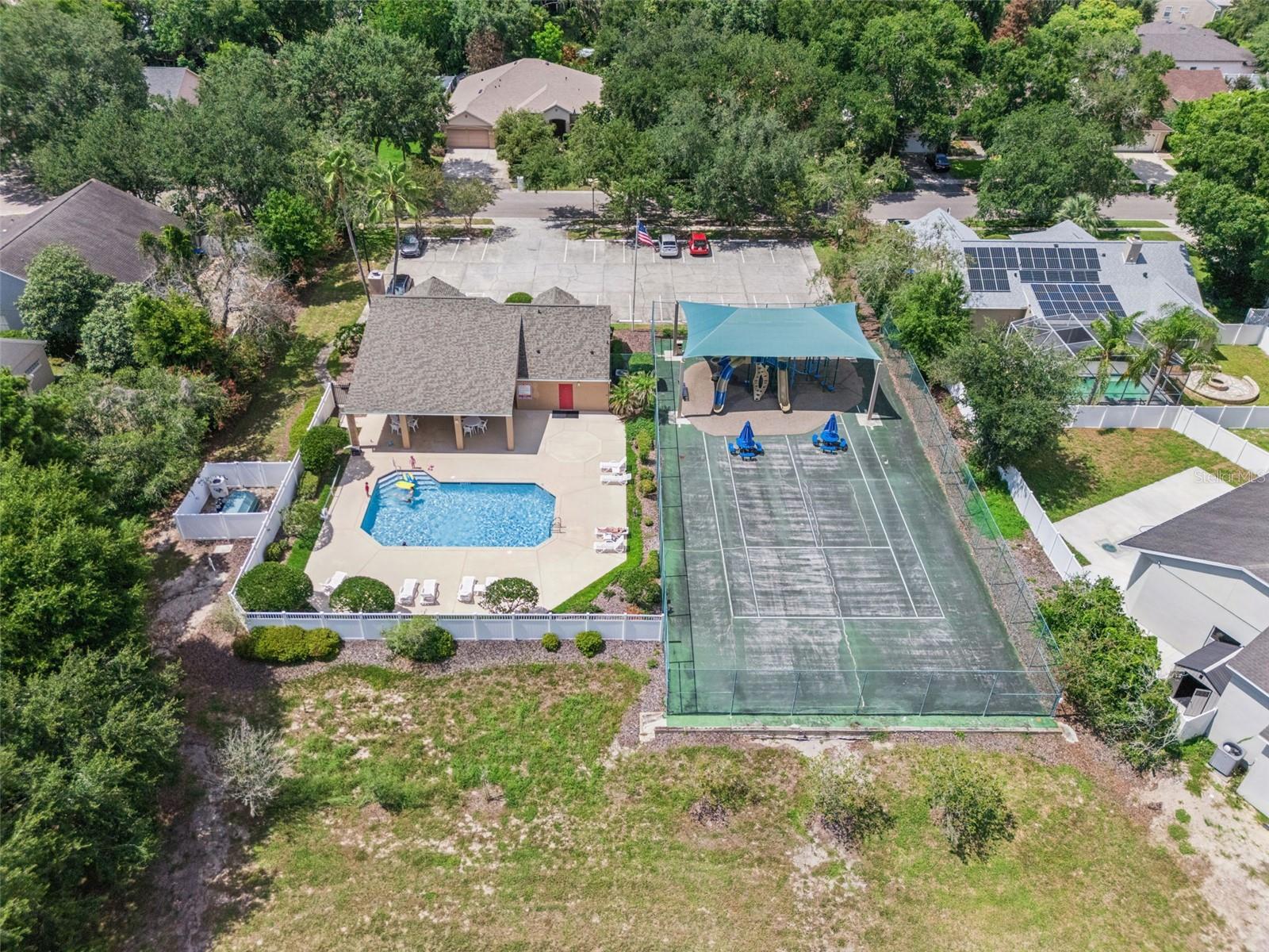 SADDLEBROOK - Residential