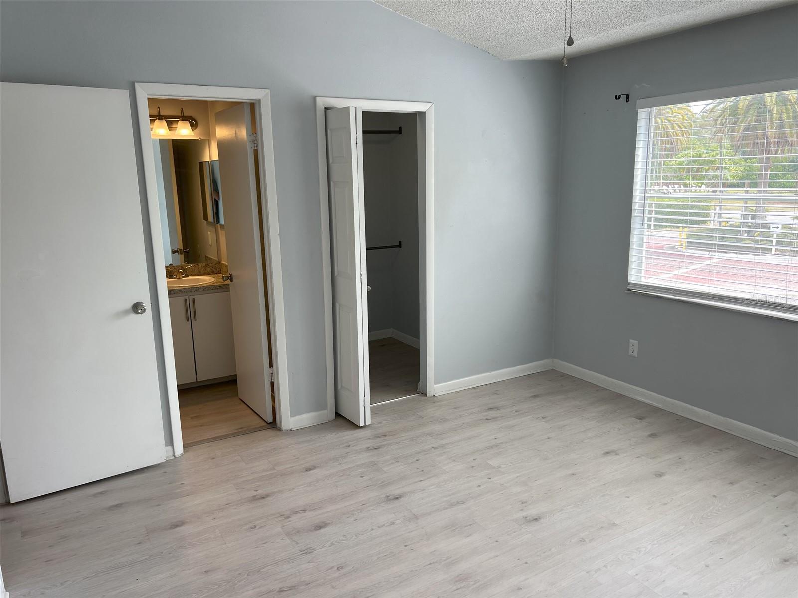 DOCKSIDE CONDO - Residential Lease