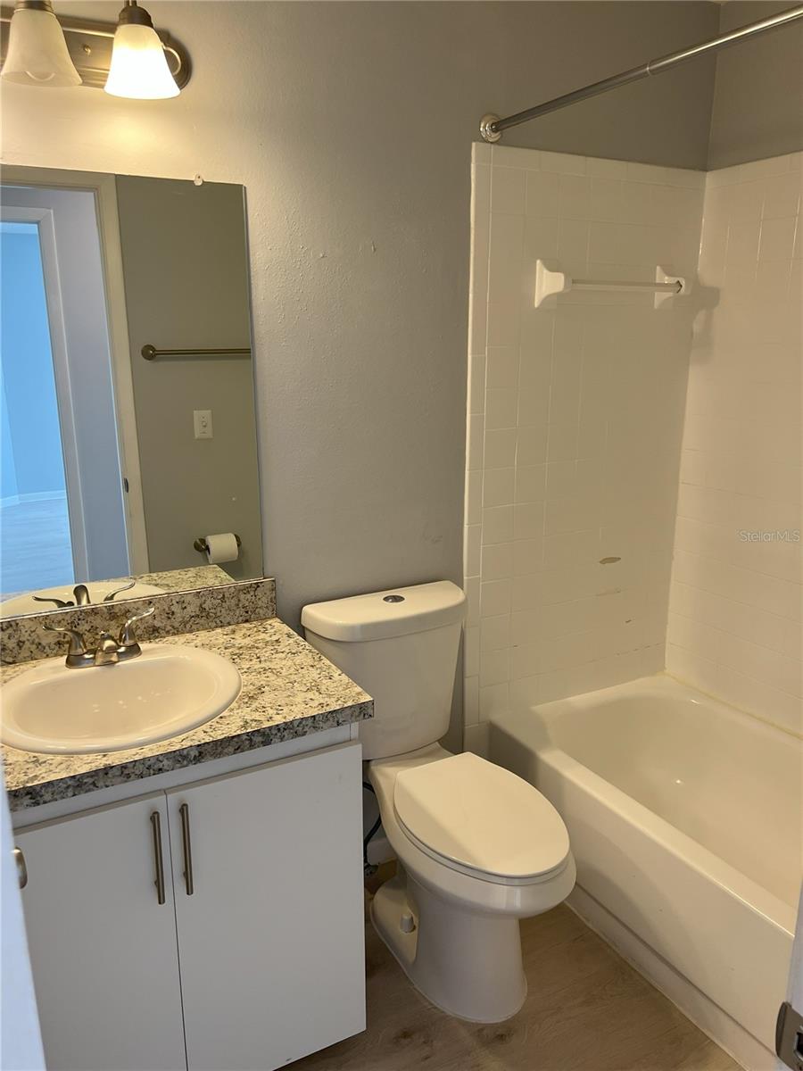 DOCKSIDE CONDO - Residential Lease