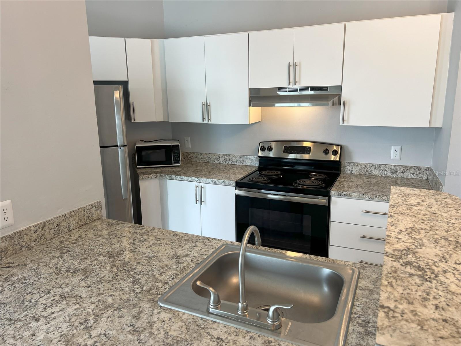 DOCKSIDE CONDO - Residential Lease