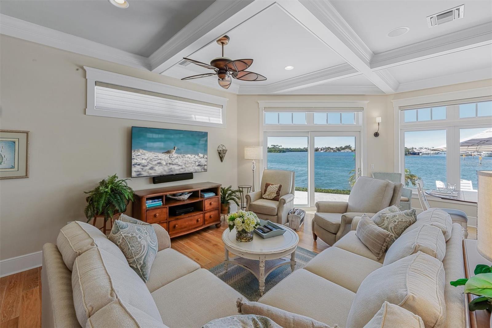 NORTH POINT HARBOUR UNIT THREE - Residential