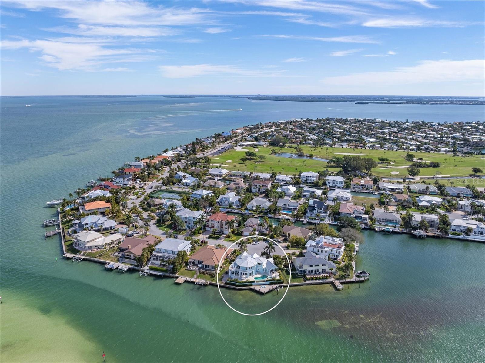 NORTH POINT HARBOUR UNIT THREE - Residential