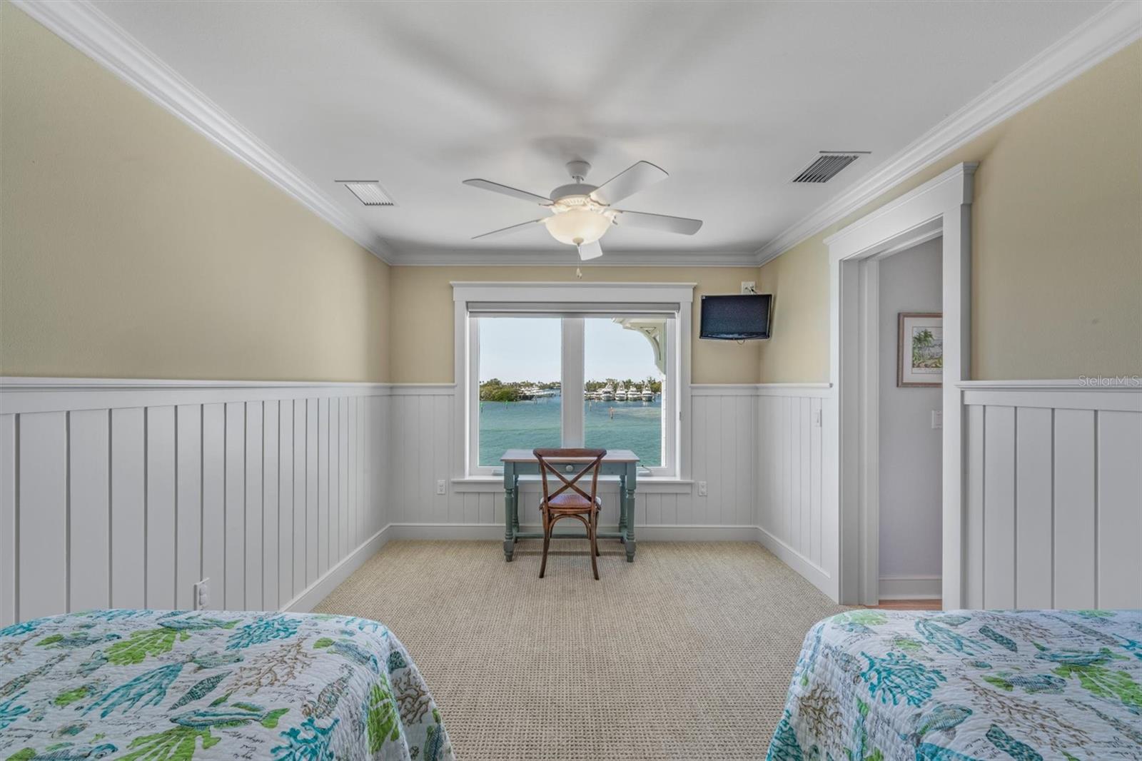 NORTH POINT HARBOUR UNIT THREE - Residential