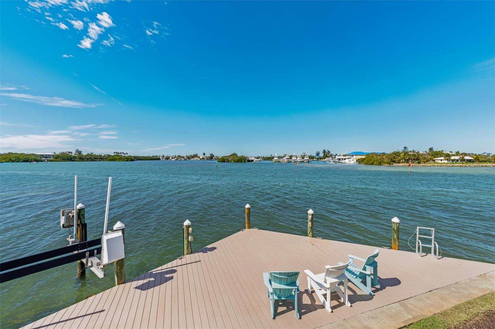 NORTH POINT HARBOUR UNIT THREE - Residential