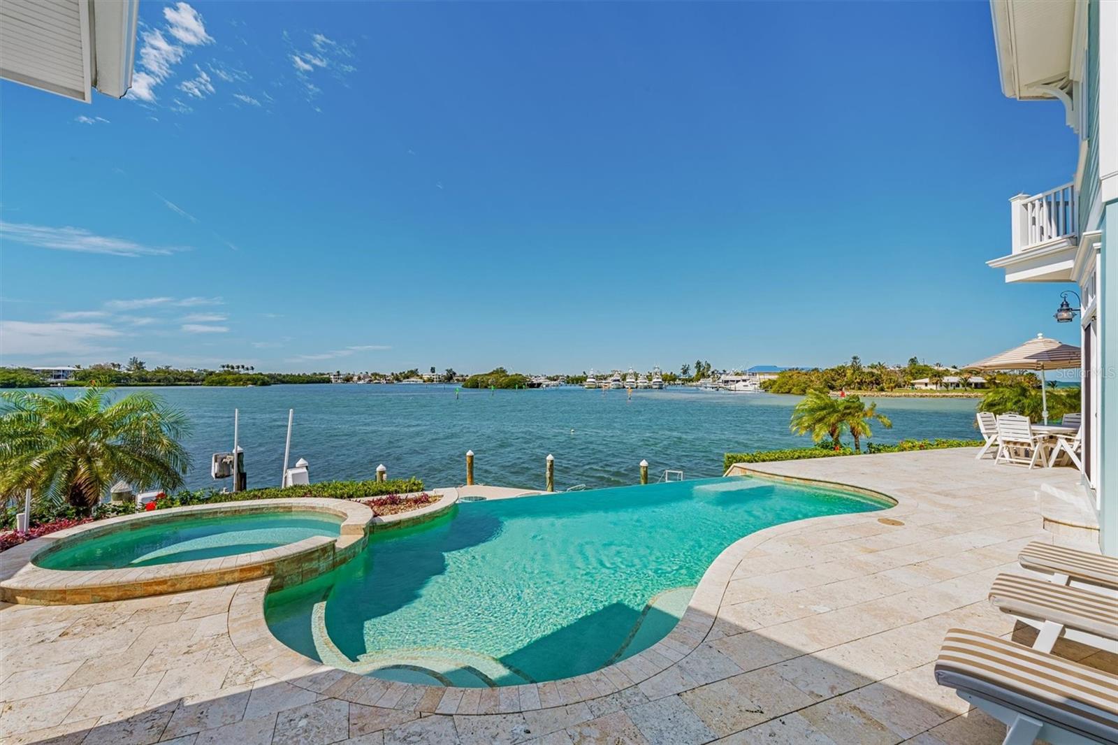 NORTH POINT HARBOUR UNIT THREE - Residential