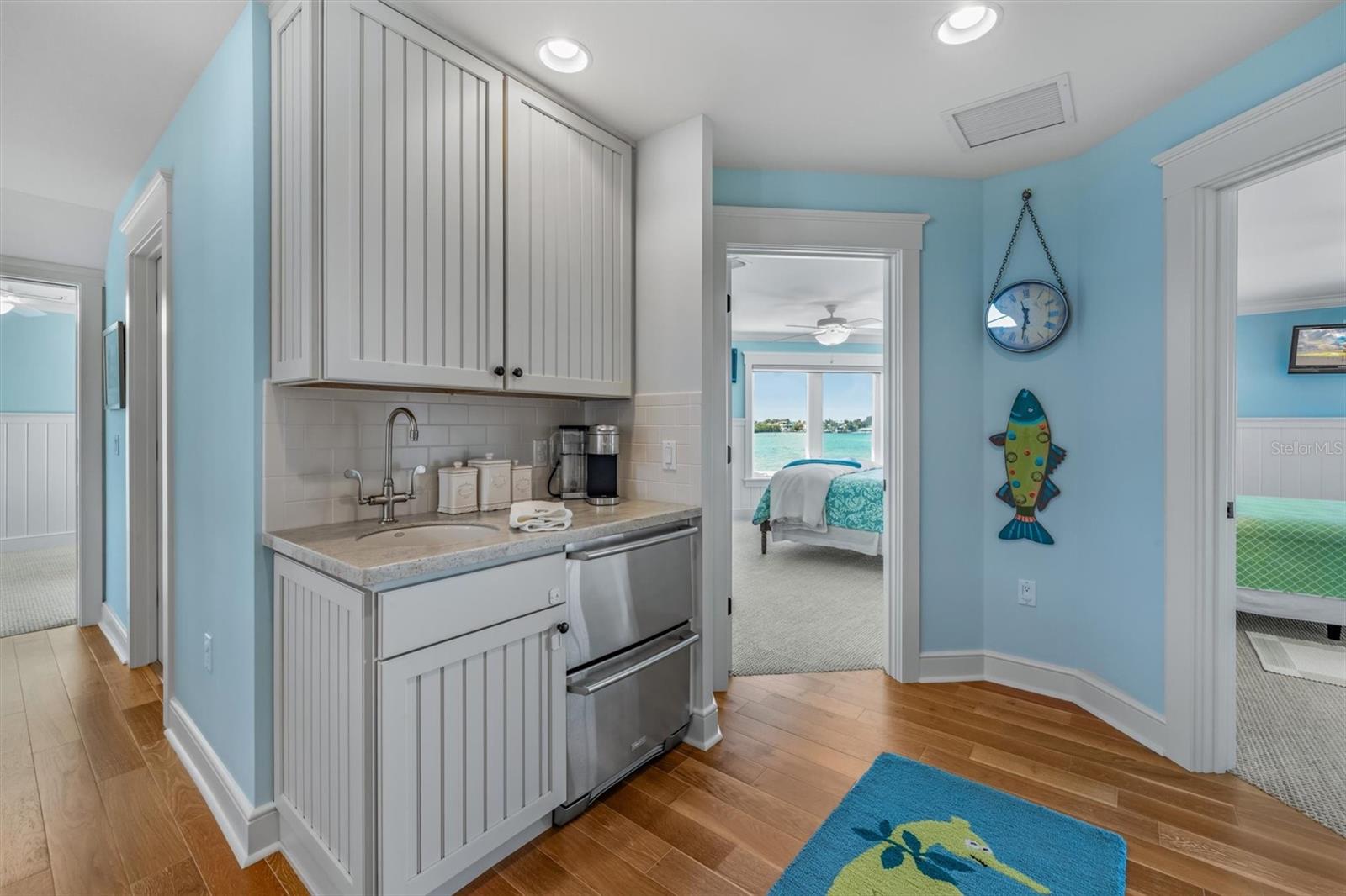 NORTH POINT HARBOUR UNIT THREE - Residential
