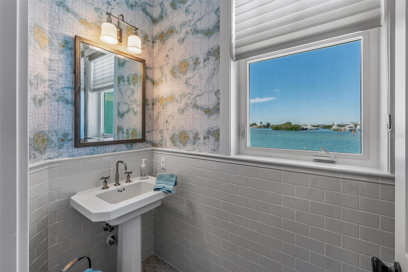 NORTH POINT HARBOUR UNIT THREE - Residential