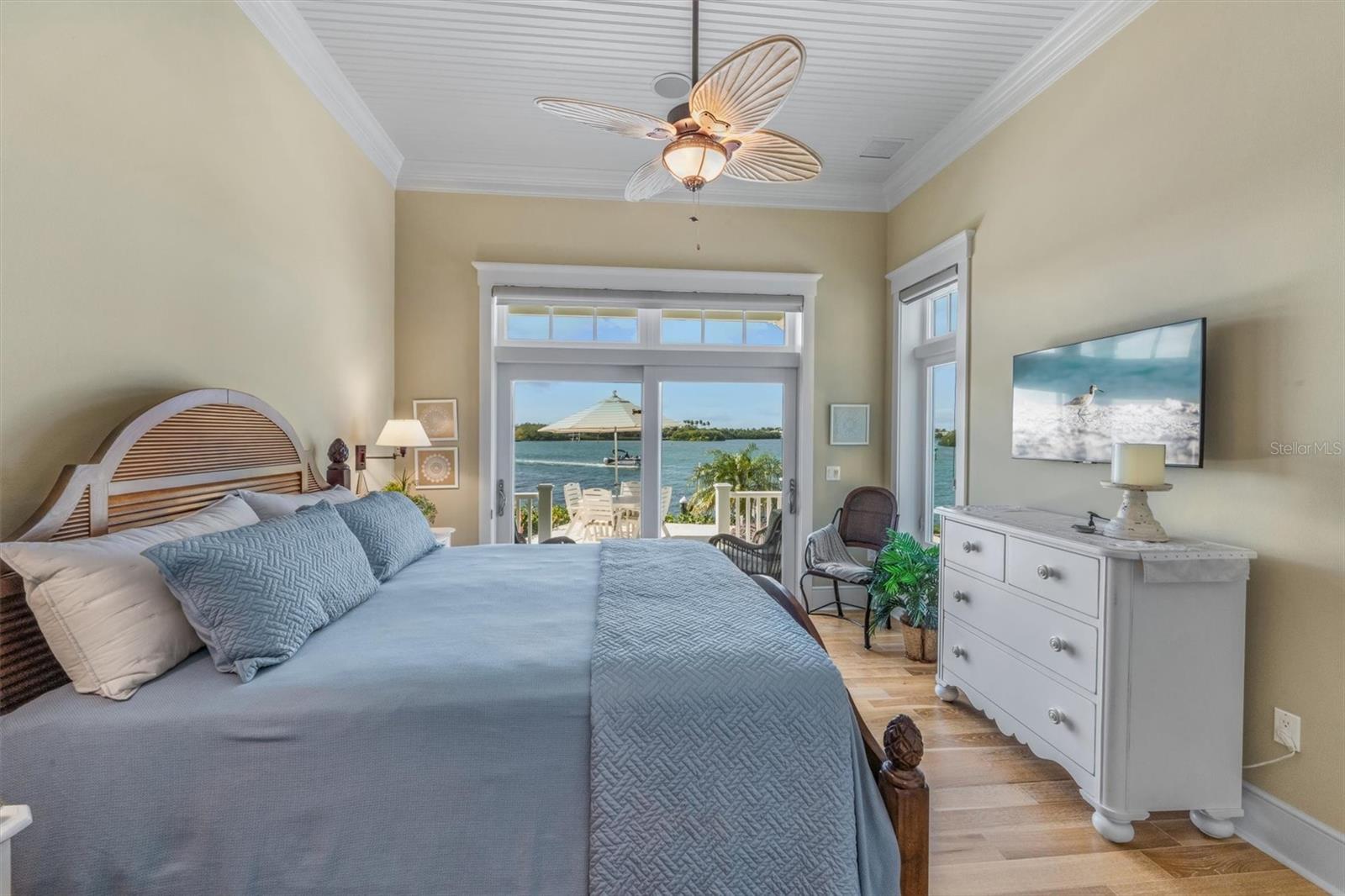 NORTH POINT HARBOUR UNIT THREE - Residential