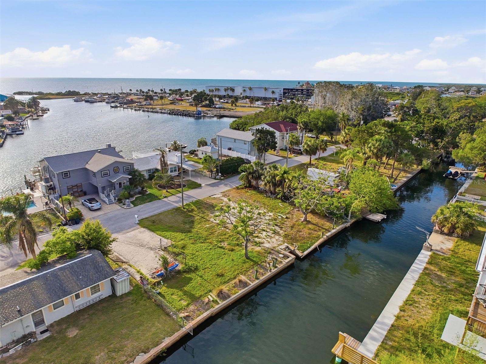 GULF SHORES - Land