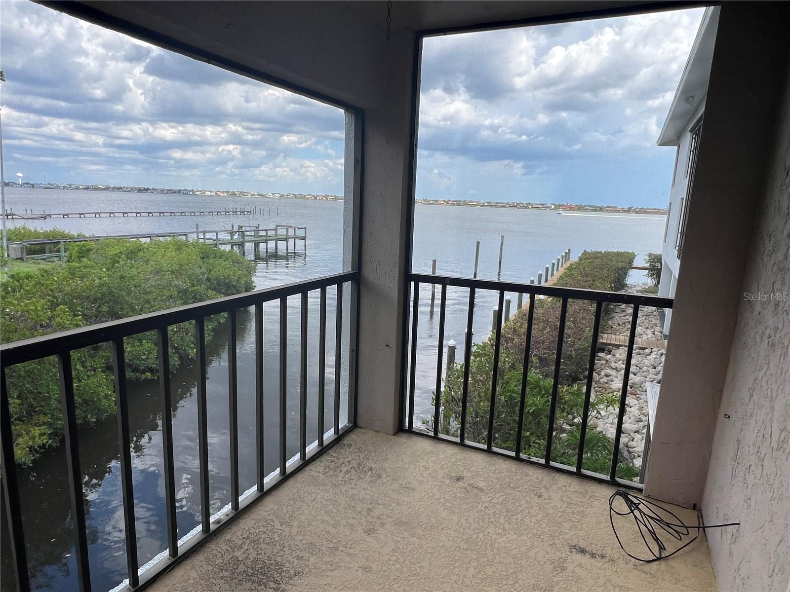 MANATEE MOORINGS CONDO - Residential