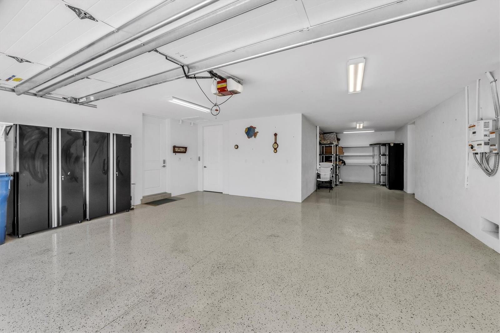 NORTH POINT HARBOUR UNIT THREE - Residential