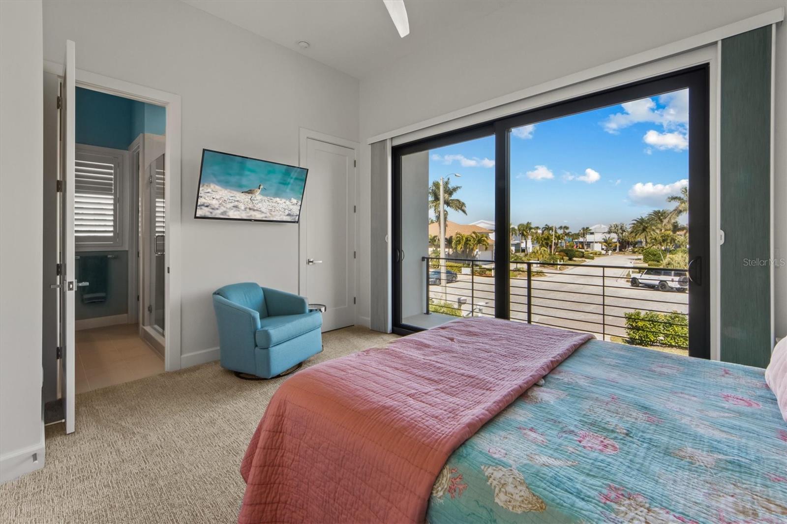 NORTH POINT HARBOUR UNIT THREE - Residential
