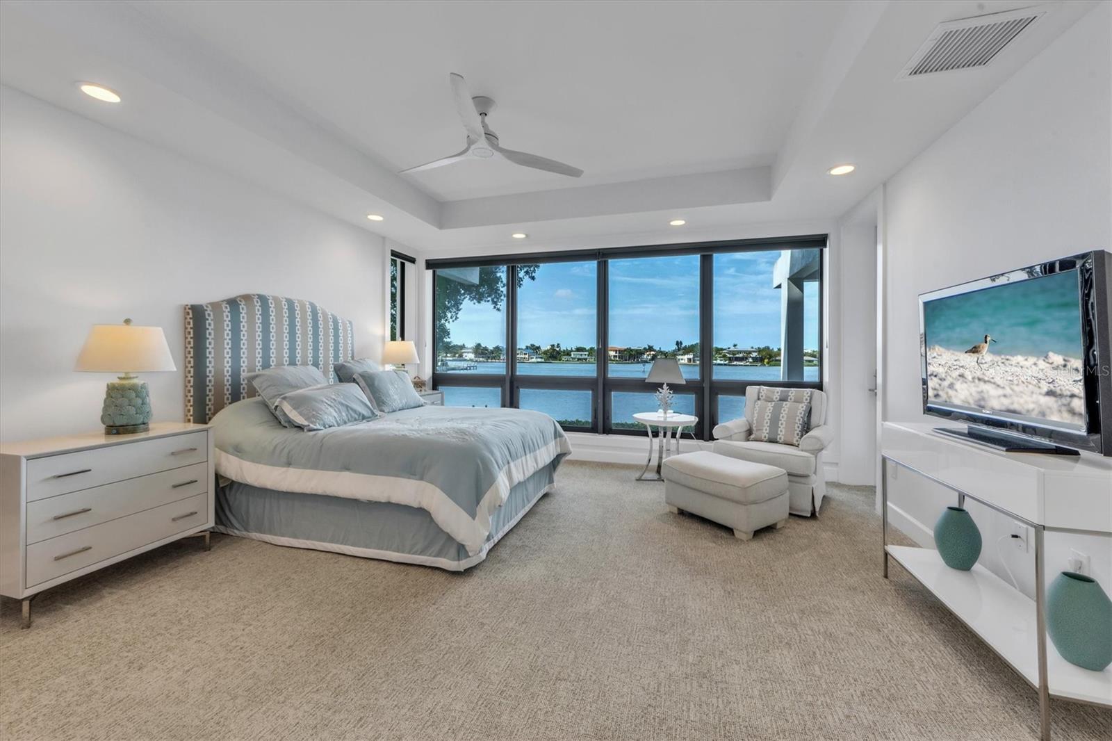 NORTH POINT HARBOUR UNIT THREE - Residential
