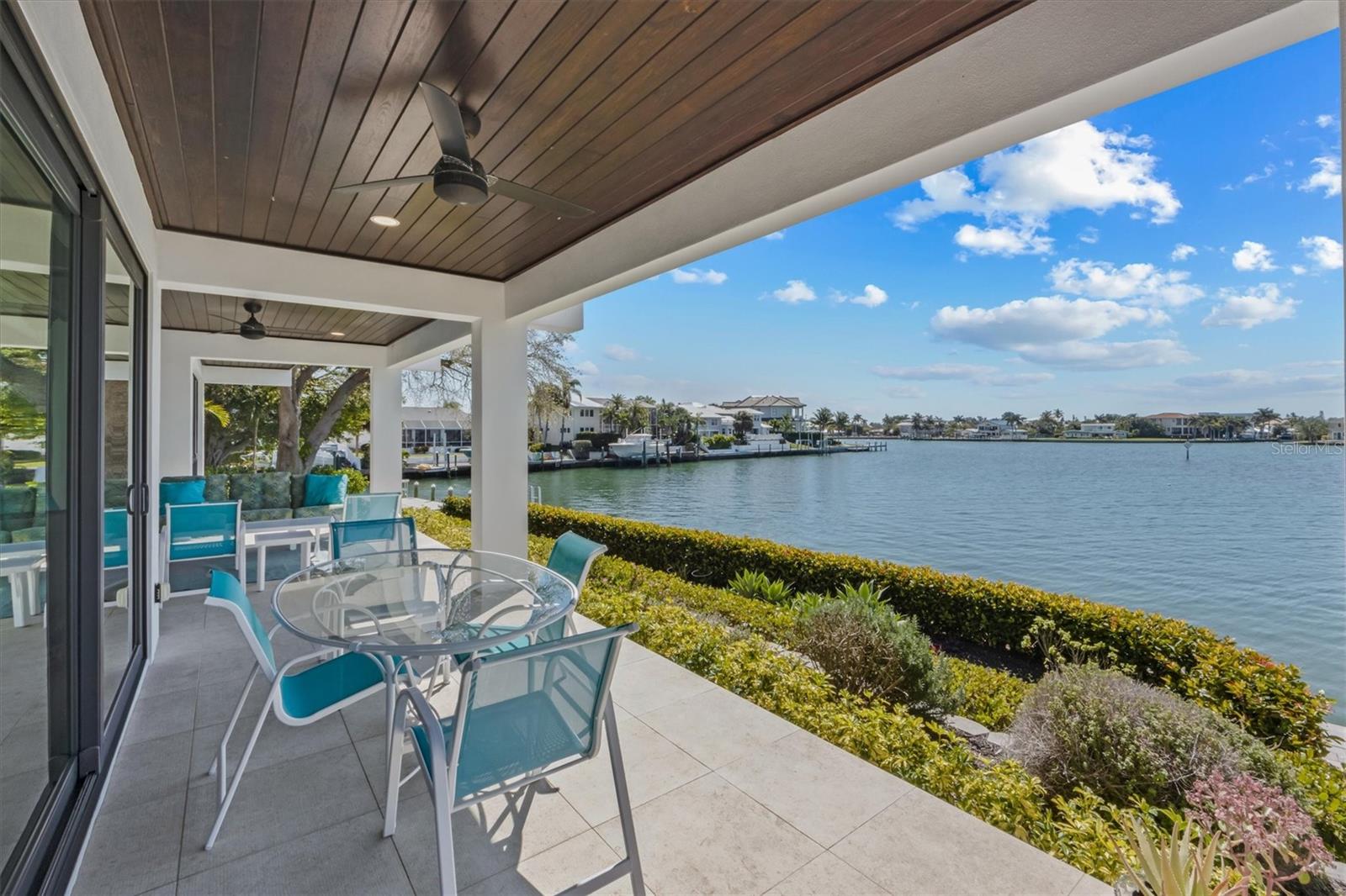 NORTH POINT HARBOUR UNIT THREE - Residential