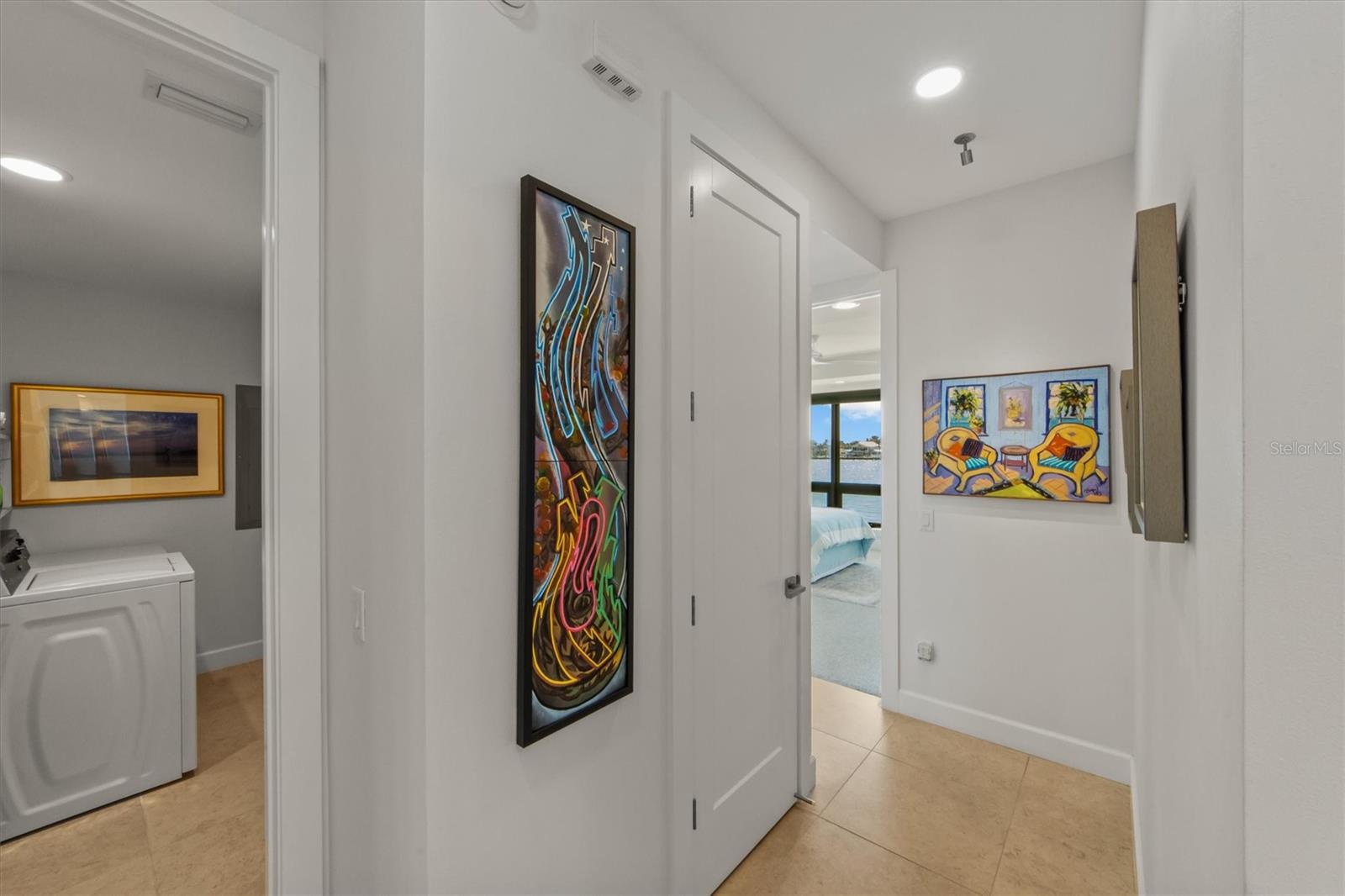 NORTH POINT HARBOUR UNIT THREE - Residential