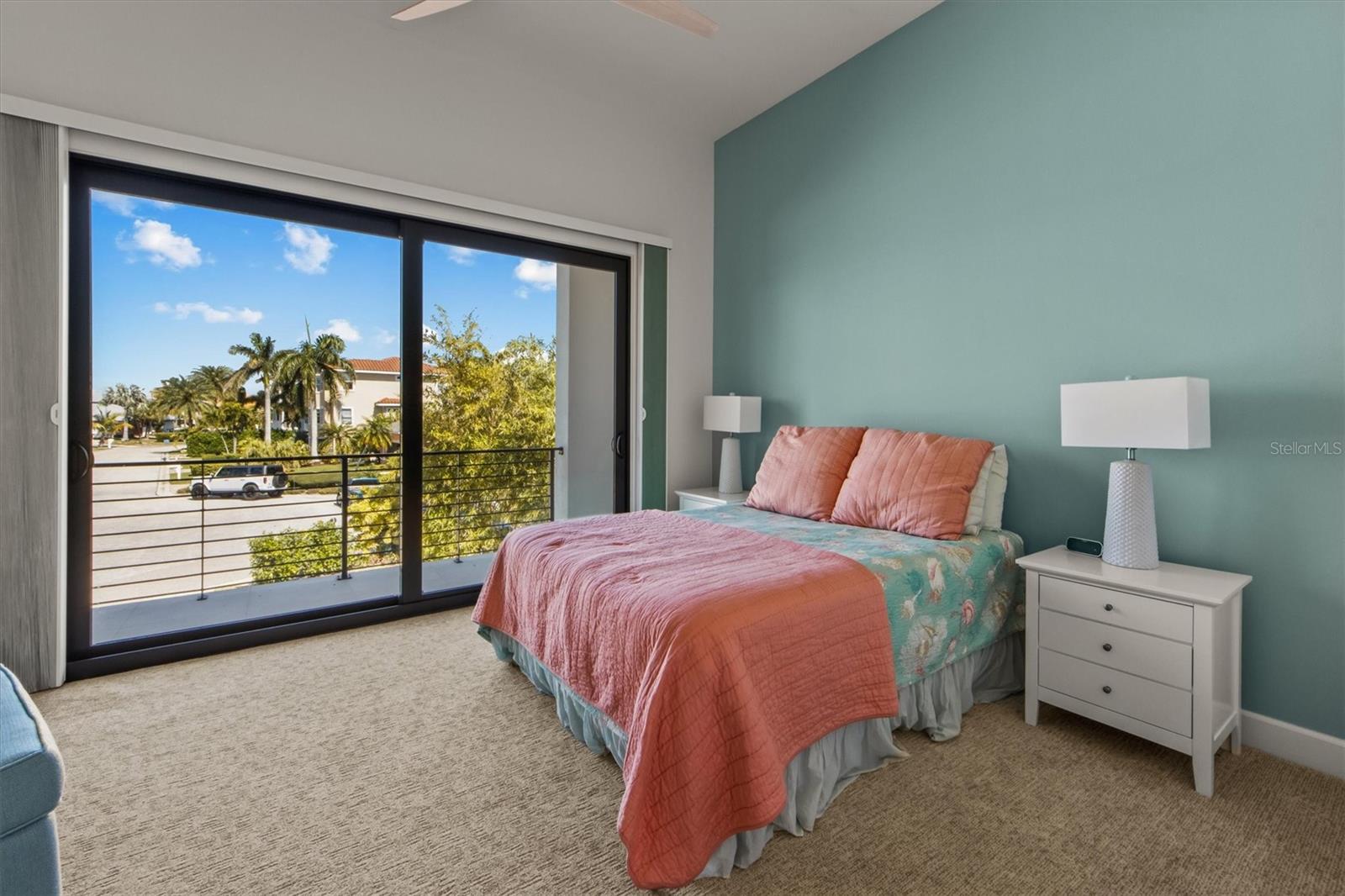 NORTH POINT HARBOUR UNIT THREE - Residential