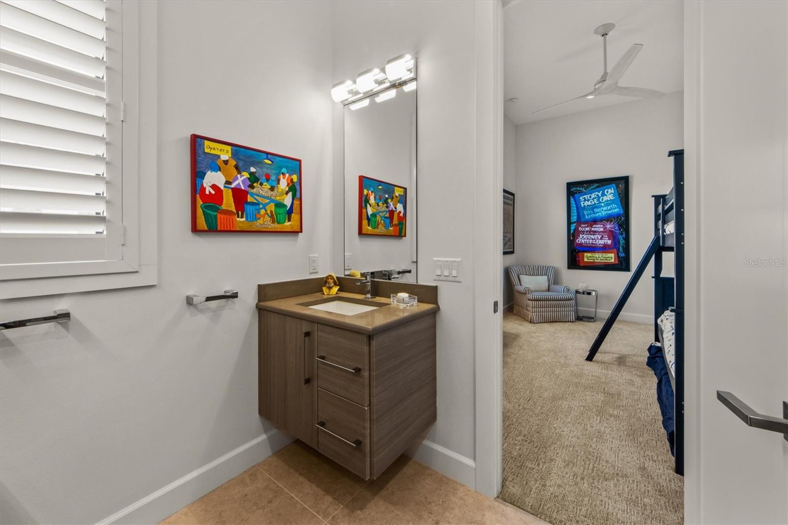 NORTH POINT HARBOUR UNIT THREE - Residential