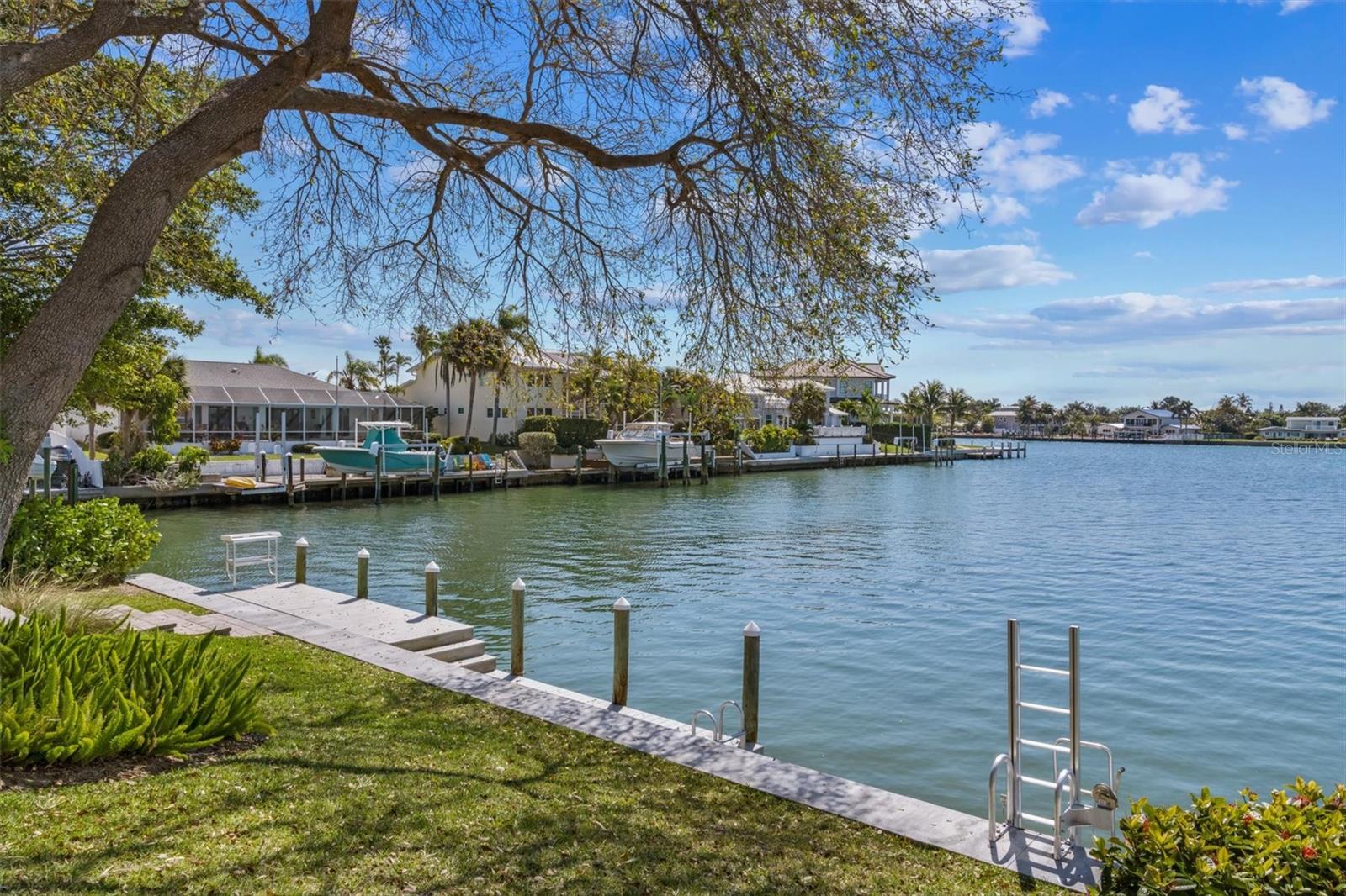 NORTH POINT HARBOUR UNIT THREE - Residential