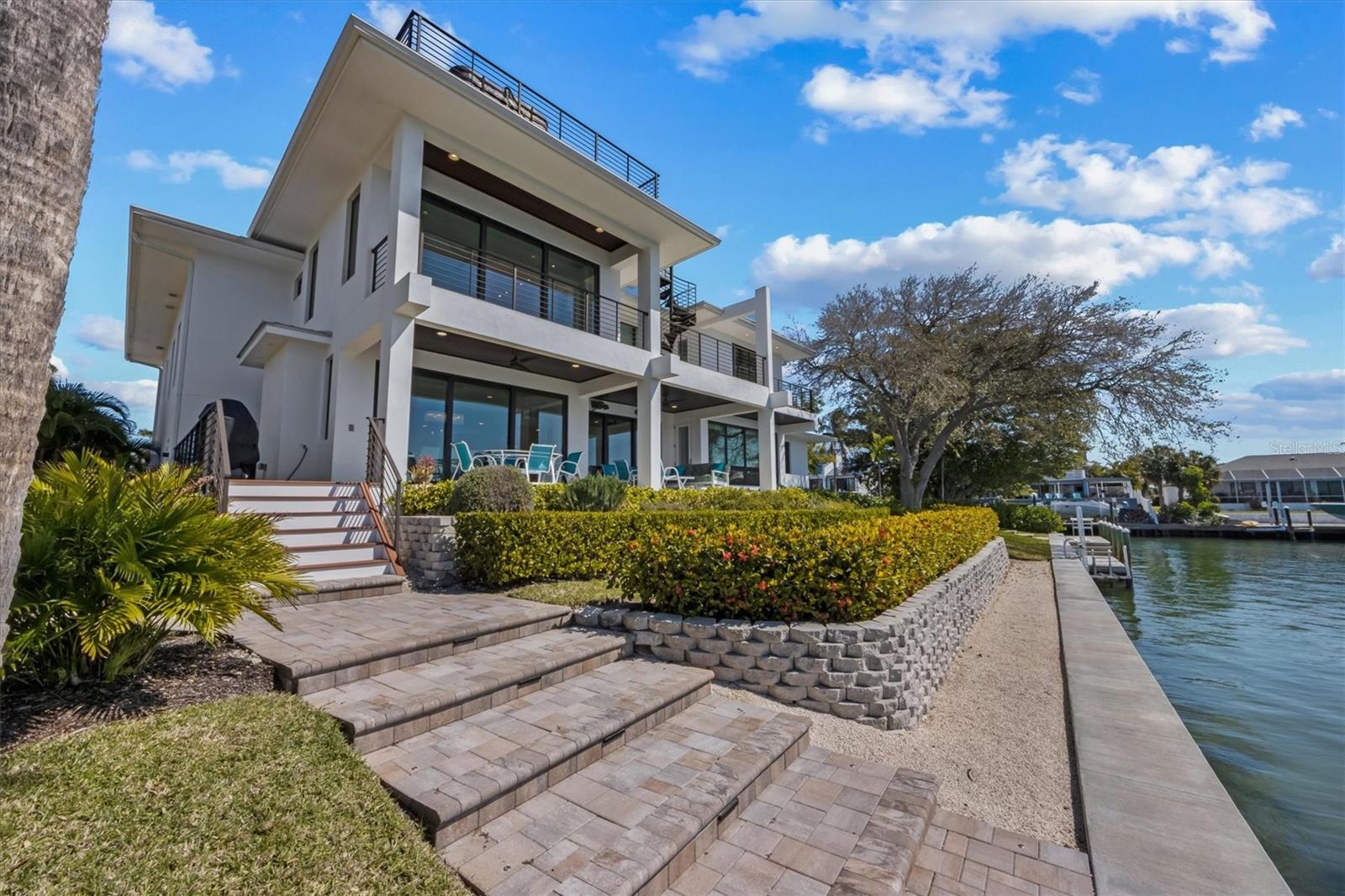 NORTH POINT HARBOUR UNIT THREE - Residential