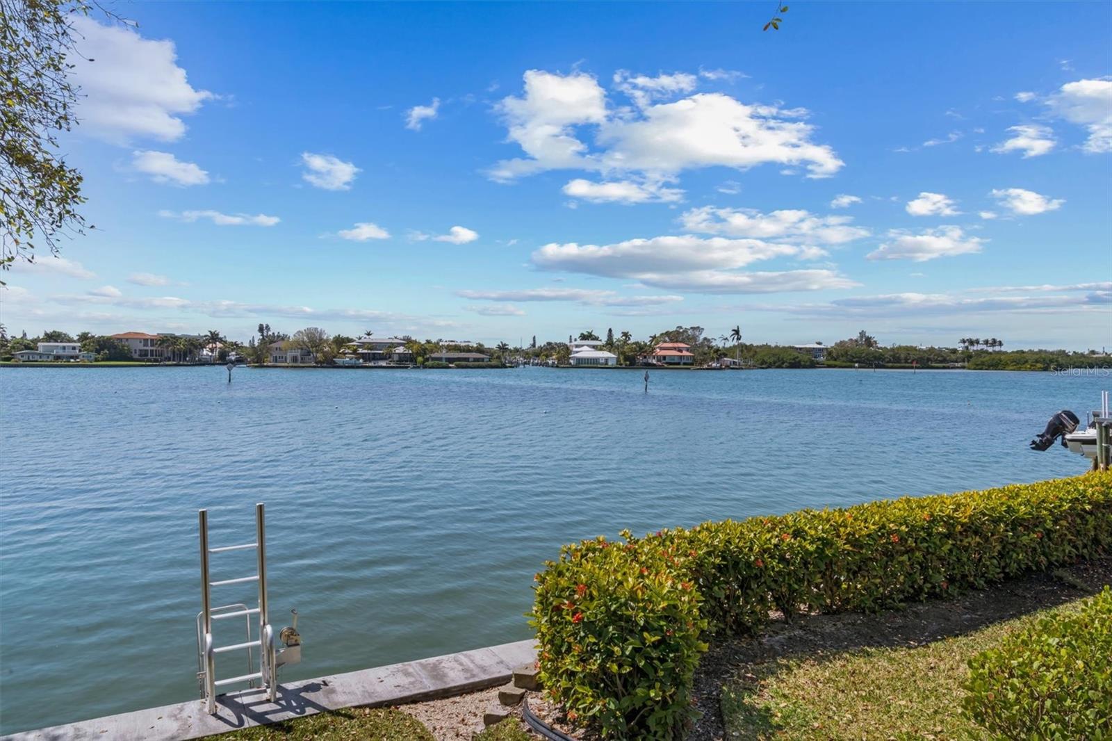 NORTH POINT HARBOUR UNIT THREE - Residential
