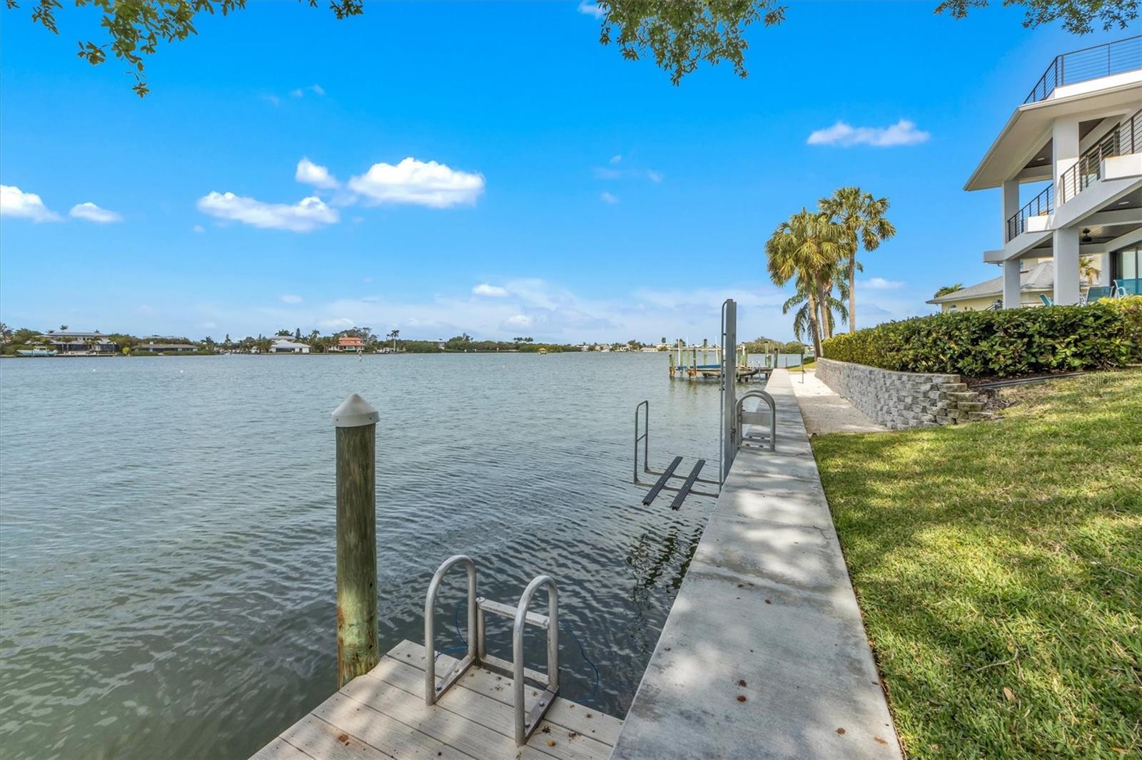 NORTH POINT HARBOUR UNIT THREE - Residential