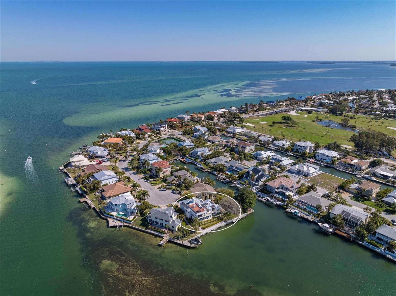 NORTH POINT HARBOUR UNIT THREE - Residential