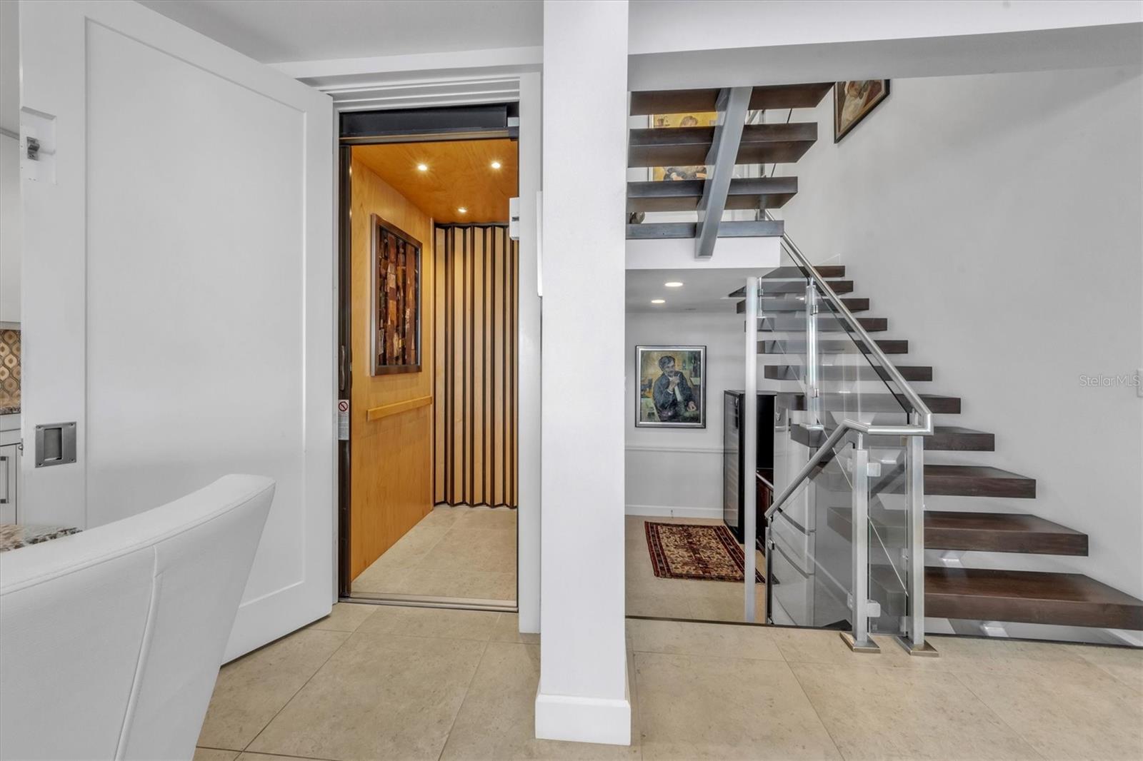 NORTH POINT HARBOUR UNIT THREE - Residential