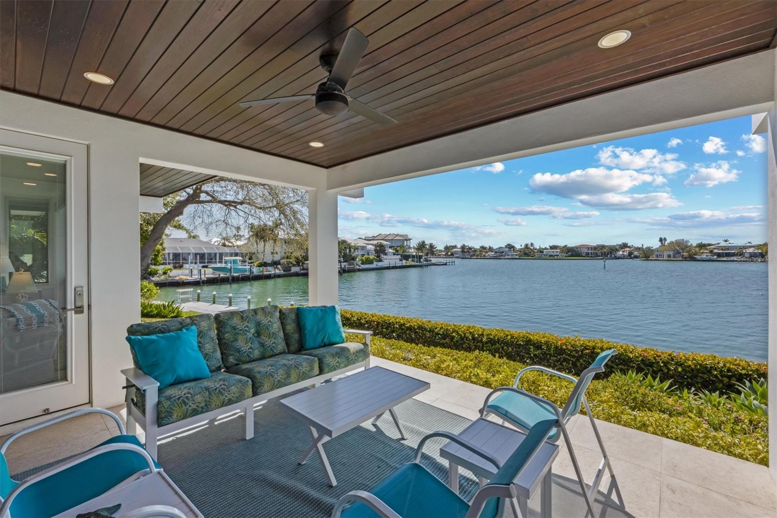 NORTH POINT HARBOUR UNIT THREE - Residential
